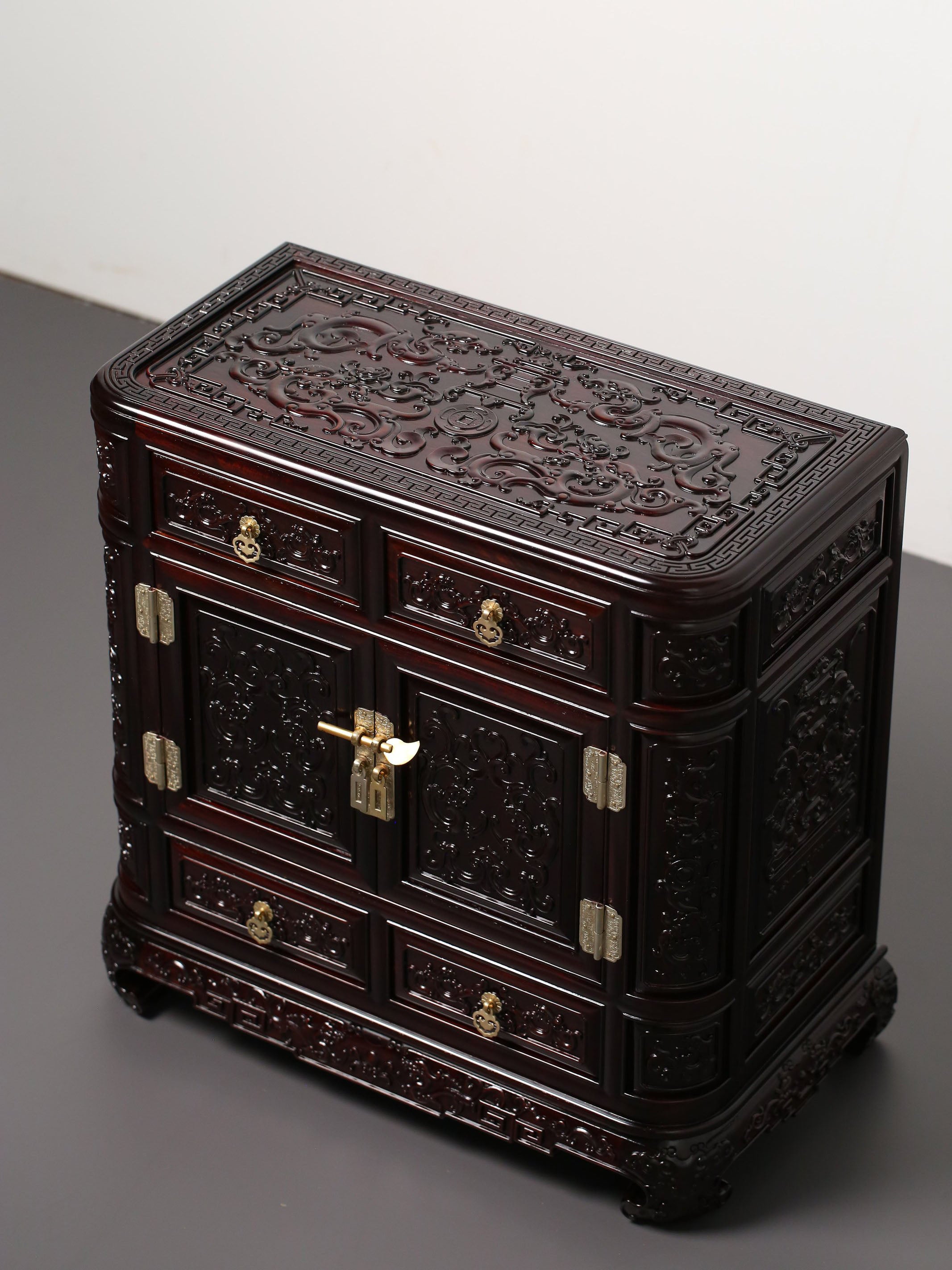 Passionflower pattern/dragon pattern/plain surface small chest cabinet with stand