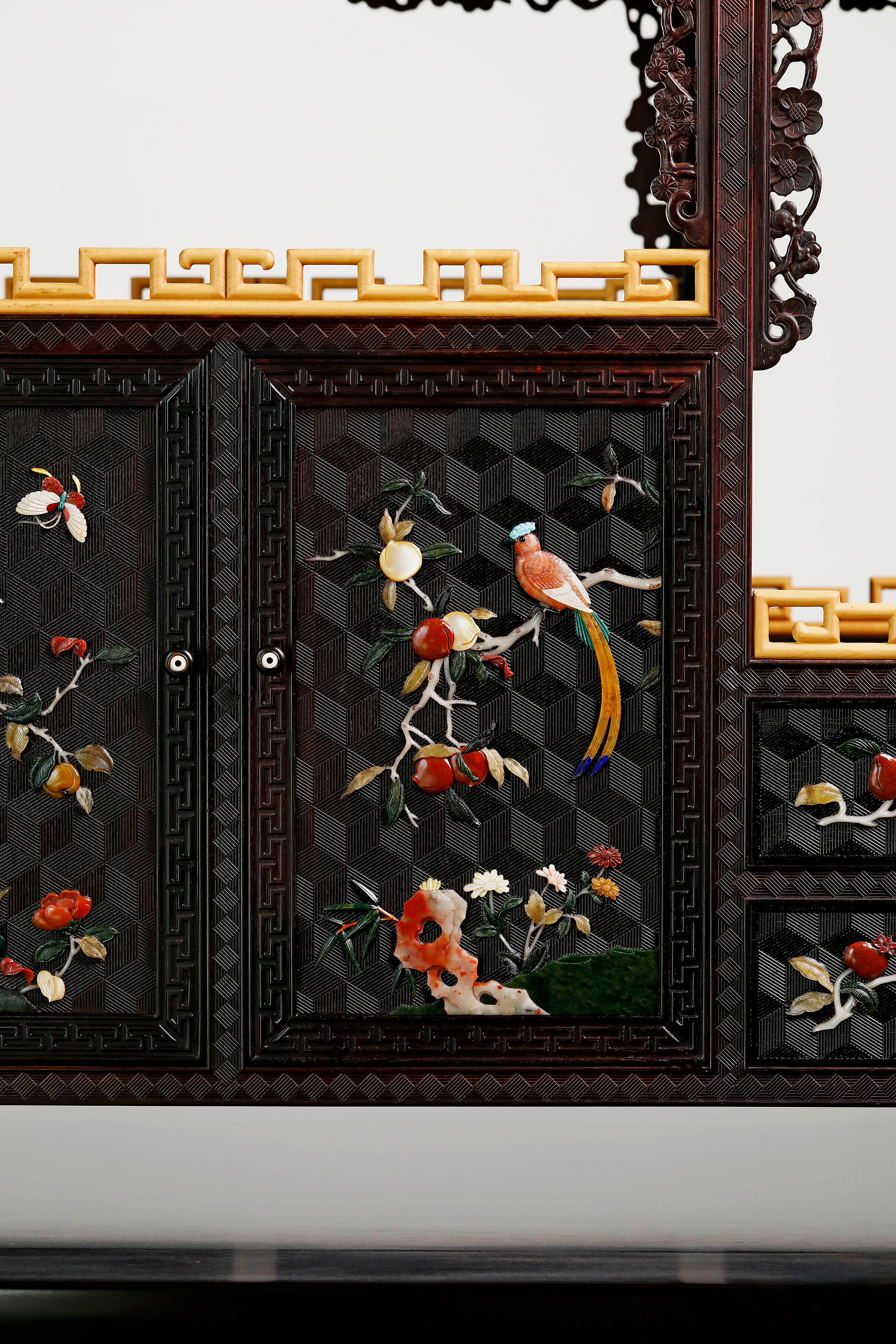 Small-leaf sandalwood inlaid table with antique display shelf